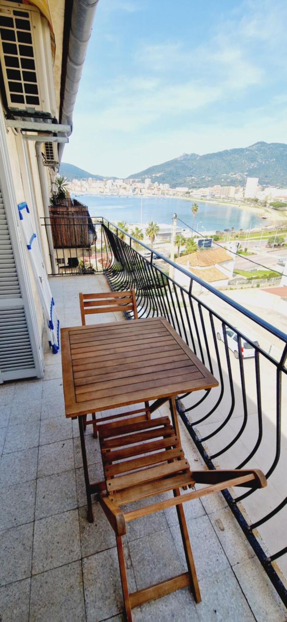 Magnifique Appartement Avec Balcon Vue Mer A L'Entree D'Ajaccio Ajaccio  Exterior foto